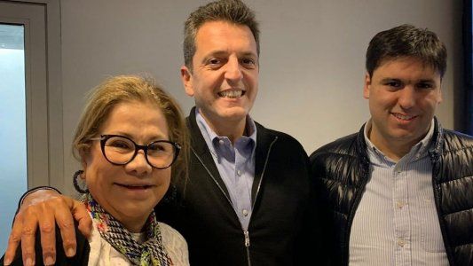 En medio de los rumores sobre su futuro, Massa viajó a Chubut para sumarse a la victoria del gobernador Arcioni