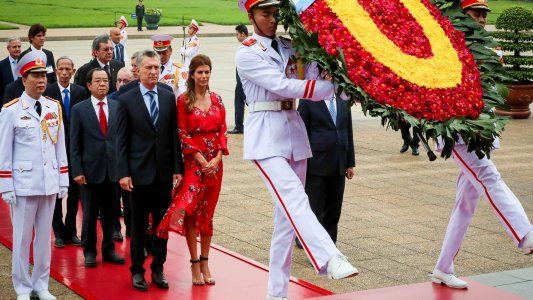 Macri le rindió homenaje al líder de la revolución socialista de Vietnam y luego selló el acuerdo para la exportación de cítricos