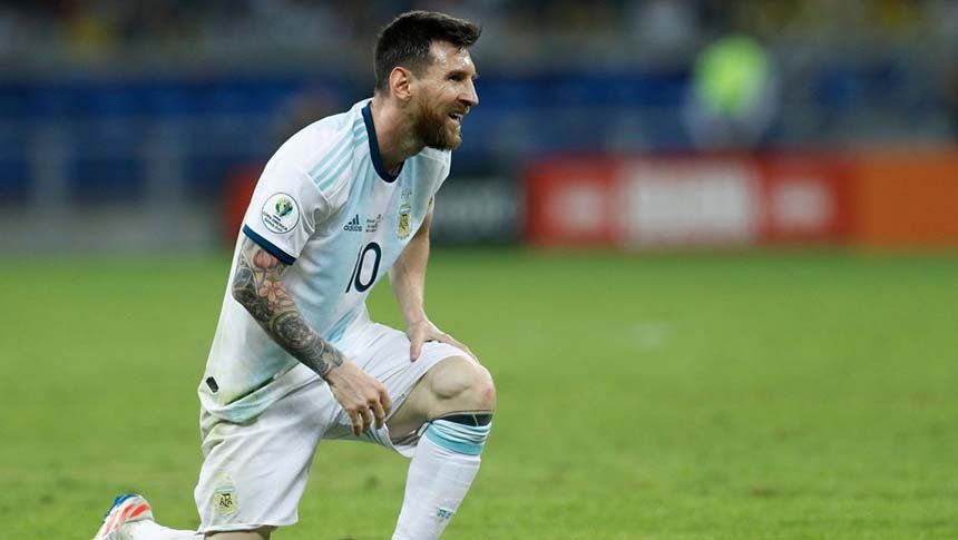 ¡Más mala suerte no puede haber! Messi le rompió el palo a Alisson