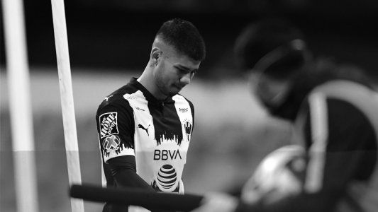 A lo Messi: el Turco Mohamed hizo debutar a su hijo en Monterrey y fue expulsado a los 40 segundos