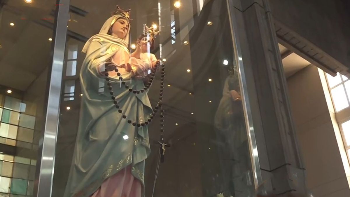 La imagen de la Virgen de San Nicolás, venerada en su santuario. (foto: Captura de TV)