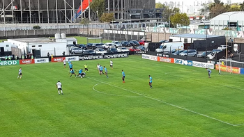Riestra contra Racing de Córdoba, el partido por el cual fue detenido el prófugo. (Foto: Andino) Riestra contra Racing de Córdoba, el partido por el cual fue detenido el prófugo. (Foto: Andino)