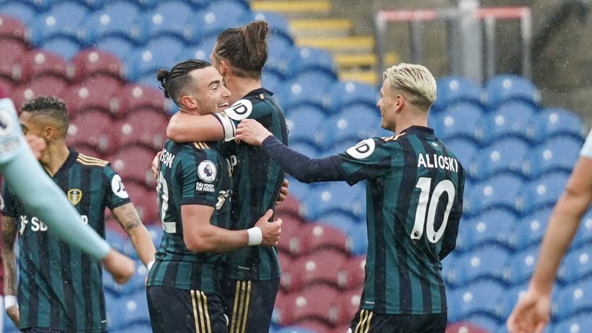 Leeds goleó 4-0 a Burnley y sueña con la Conference League.
