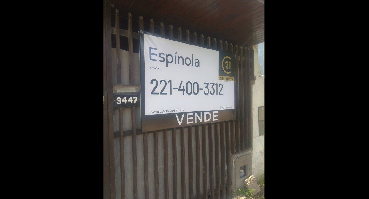 Así Débora publicó el cartel de venta de la casa con Crédito UVA