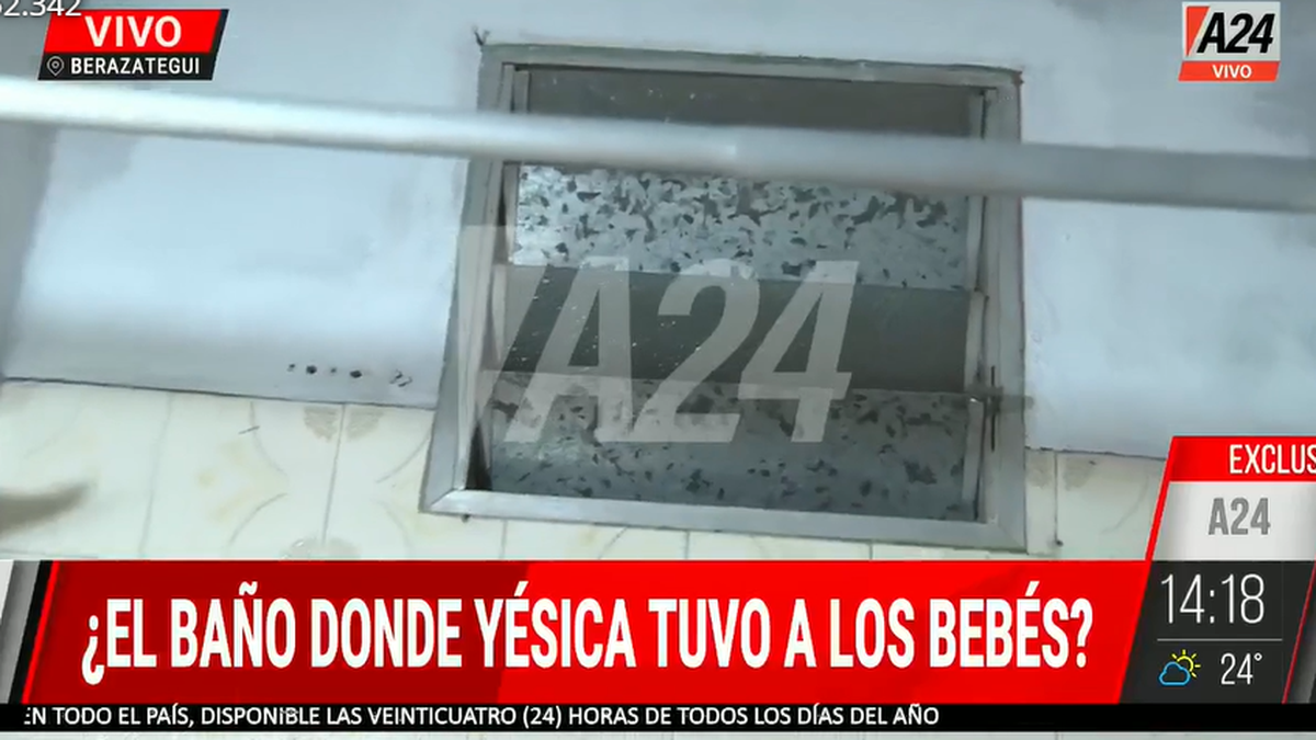 El baño en donde habría dado a luz YésicaCuevas. (Foto: captura A24)