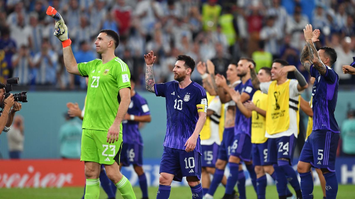 Mundial Qatar 2022: los relatos de La Red de los goles de Argentina frente a Polonia. (Télam)