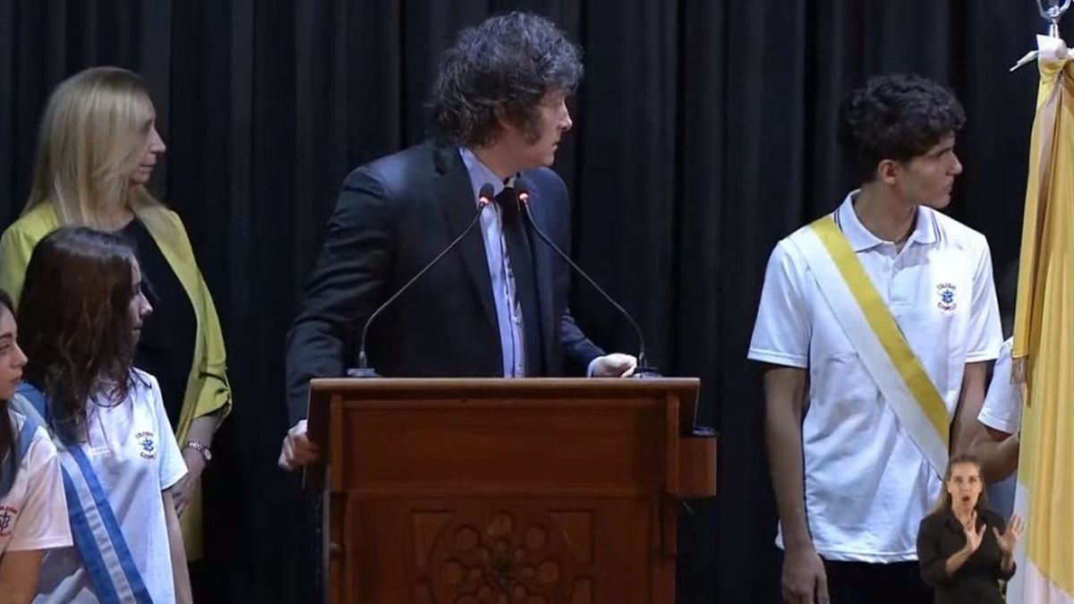 Javier Milei inauguró el ciclo lectivo 2024 en un colegio de VIlla Devoto (Foto: captura Youtube-Presidencia de la Nación).