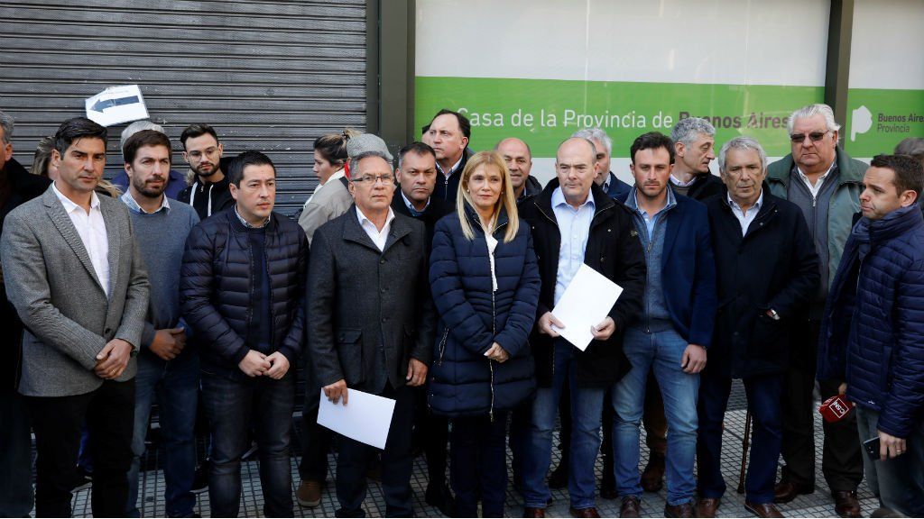 Intendentes peronistas le mandan una carta a Vidal exigiéndole la Emergencia Alimentaria en la provincia