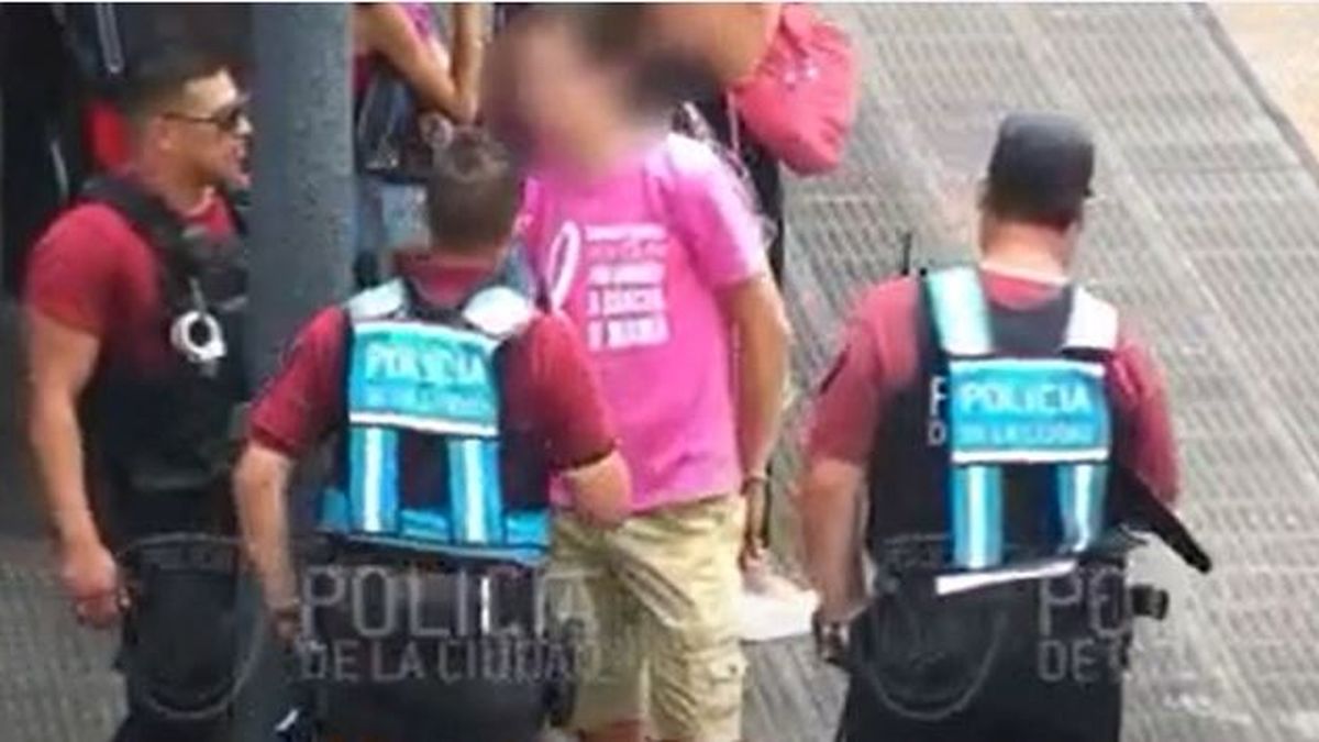 photo Constitución: cayó un dealer con pedido de captura. (Fuente: SeguridadBA)