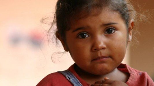 Datos UCA: en el último año el 30% de los niños pasó hambre o recortó su dieta y el 42% de los bonaerenses asistió a un comedor