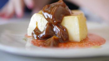 Flan casero: la receta fácil de Paulina Cocina para que quede irresistible