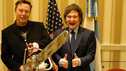 Elon Musk habló de Javier Milei y dejó una incógnita y una crítica: Me dio la motosierra y la mostré, pero...