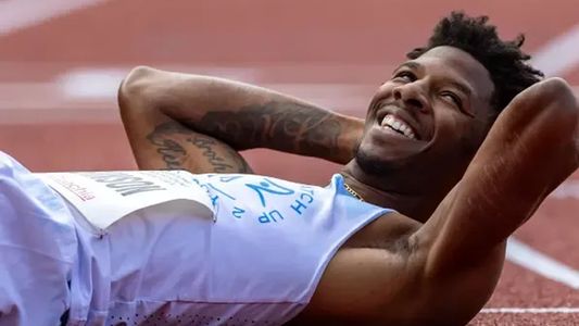 Insólito: ganó una carrera con el miembro afuera y logró su mejor marca