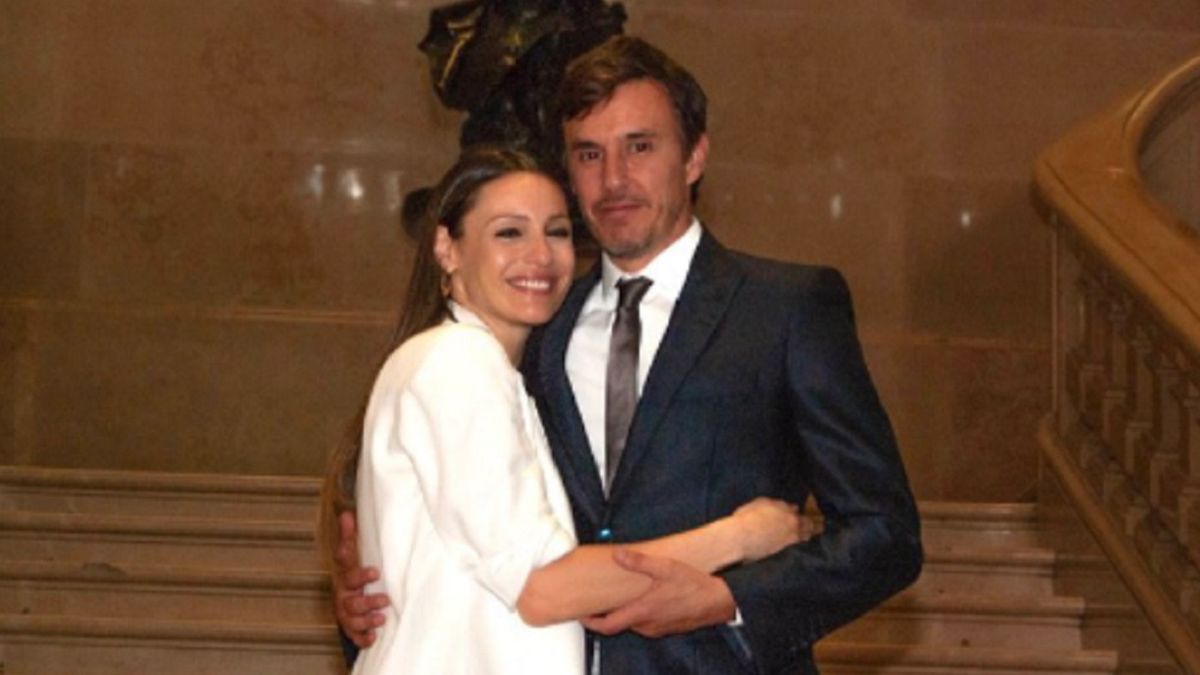 Moritán juró como diputado porteño: la emoción de Pampita