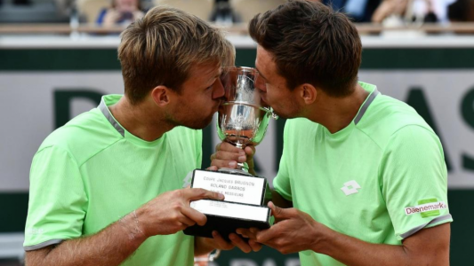 Un campeón de Roland Garros es repositor de un supermercado