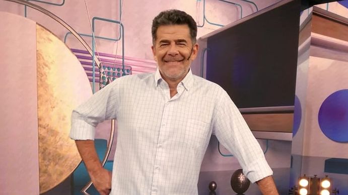 Los vecinos denunciaron a Julián Weich, llegó la policía y todo fue un gran error