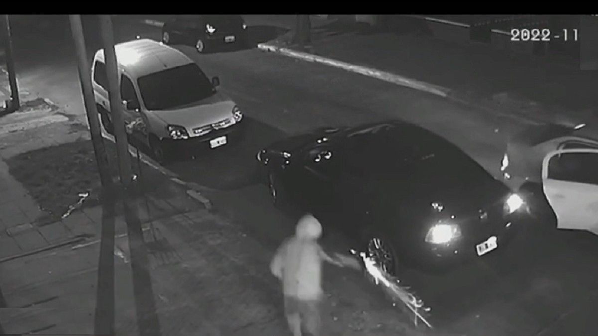 Feroz tiroteo en San Justo. Tuvo lugar entre las calles Linch y Alcorta. Foto: captura de Tv.