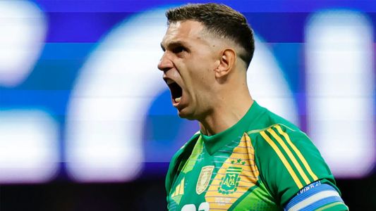 Sigue haciendo historia: el récord que el Dibu Martínez alcanzó con la Selección Argentina ante Perú