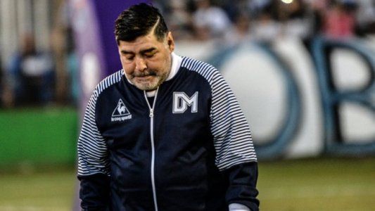 Gimnasia, con Maradona en el banco, no pudo con Arsenal, que lo venció en el Bosque platense