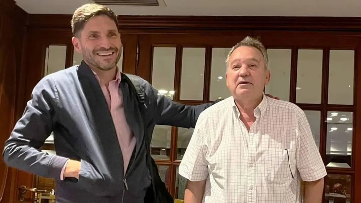 El gobernador de Santa Fe, Maximiliano Pullaro, junto a quien fuera su secretario de Asuntos Legislativos, Gabriel Real, que murió en Estados Unidos. (Foto: X @gabrielrealpdp)