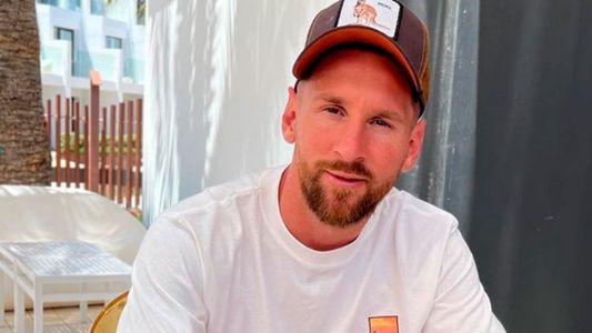 Lionel Messi dejó ver su jugado y secreto tatuaje que tiene en homenaje a Antonela Roccuzzo