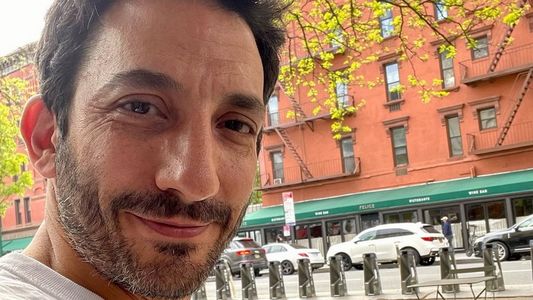 ¿Juan Minujín se copó con la idea de Twitter y será Lionel Scaloni en la serie de Qatar 2022?