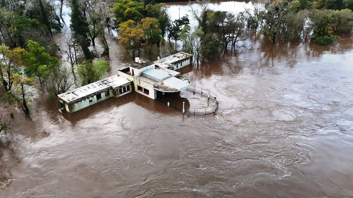 Inundaciones: cuál es la situación en Arrecifes y San Antonio de Areco con los barrios anegados.