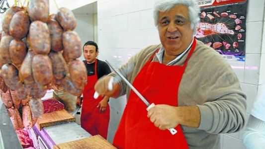 Alberto Samid se suma al Bailando y llevó a un cura para bendecir el contrato