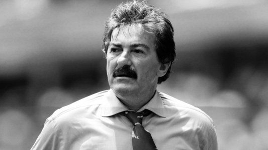 Ricardo La Volpe anunció que se retira de la dirección técnica