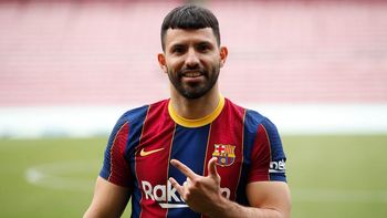Kun Agüero nuevo jugador del Barcelona. Kun Agüero nuevo jugador del Barcelona.