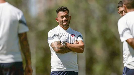 Después de la internación, Carlos Tevez regresó a los entrenamientos de Independiente