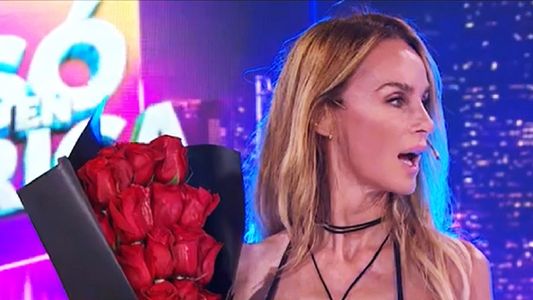 Sabrina Rojas recibió inesperado regalo en vivo y dio pistas de quién es su millonario pretendiente: Fachero