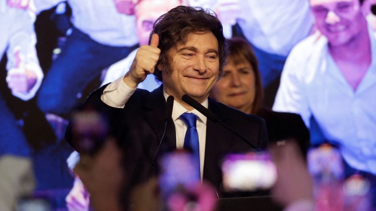 Javier Milei celebra el triunfo de La Libertad Avanza en las elecciones (Foto: Reuters). Javier Milei celebra el triunfo de La Libertad Avanza en las elecciones (Foto: Reuters).