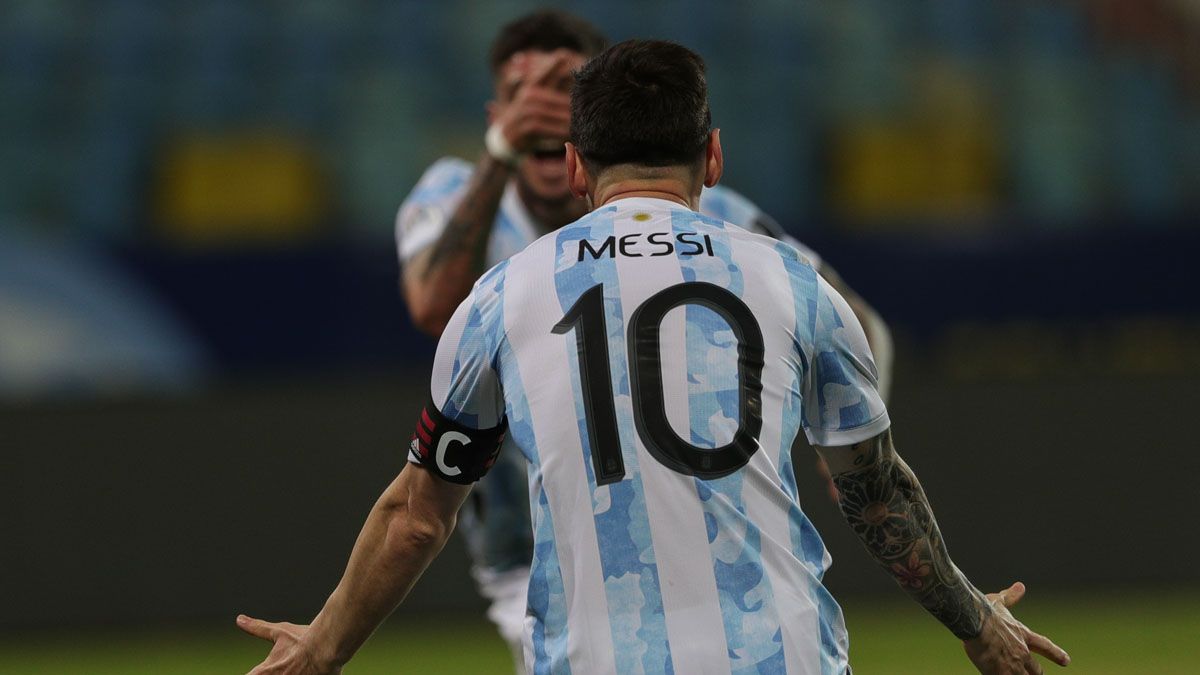 Messi comandó el triunfo argentino con un golazo y dos asistencias.