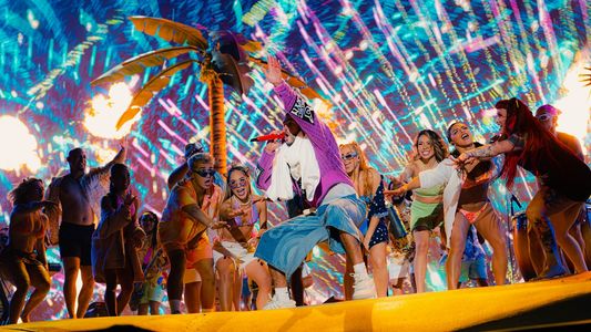 Bad Bunny: 45 mil personas vivieron el show del año en el que homenajeó a Charly García