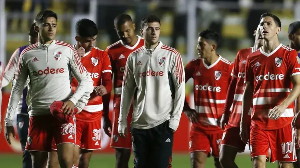 River sufrió una estrepitosa caída y no encuentra el rumbo en la Copa Libertadores. (Foto: Getty Images)