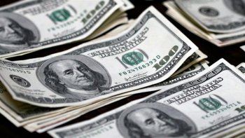 El dólar bajó 8 centavos por una fuerte intervención del BCRA: cerró $20,53