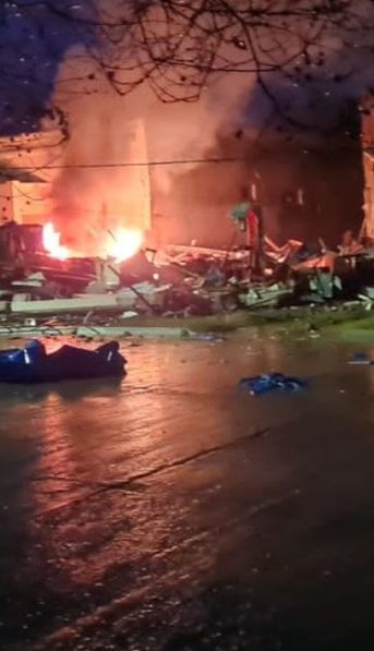 Una persona murió tras una violenta explosión en una pollería de Coronel Dorrego