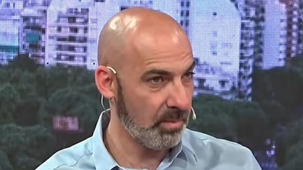 Kambourian quedó pegado por su fatal presagio en las redes acerca de la vacunación contra el coronavirus.