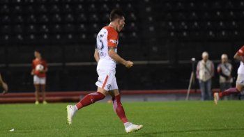 Copa Argentina: Las manos de Navarro en los penales hicieron que  San Lorenzo elimine a Colón