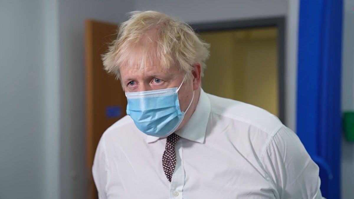 Nadie me dijo que con las celebraciones en Downing Street violábamos los protocolos de aislamiento dijo Boris Johnson (Foto: gentileza The Independent)