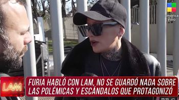 furia de gran hermano se justifico tras su repudiable gesto hacia costa: tuvo una actitud rara conmigo
