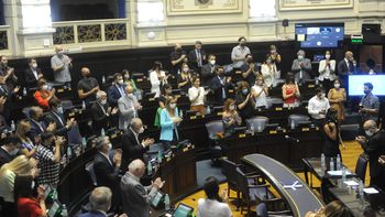 Una senadora massista rechazó el proyecto de reelecciones indefinidas en la Provincia