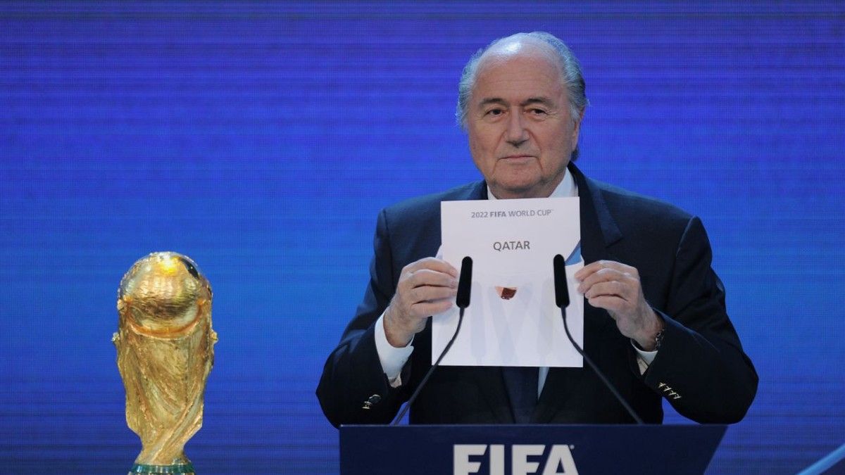 Joseph Blatter en el momento que elige como sede del Mundial 2022 a Qatar. (Foto: Getty Images) 