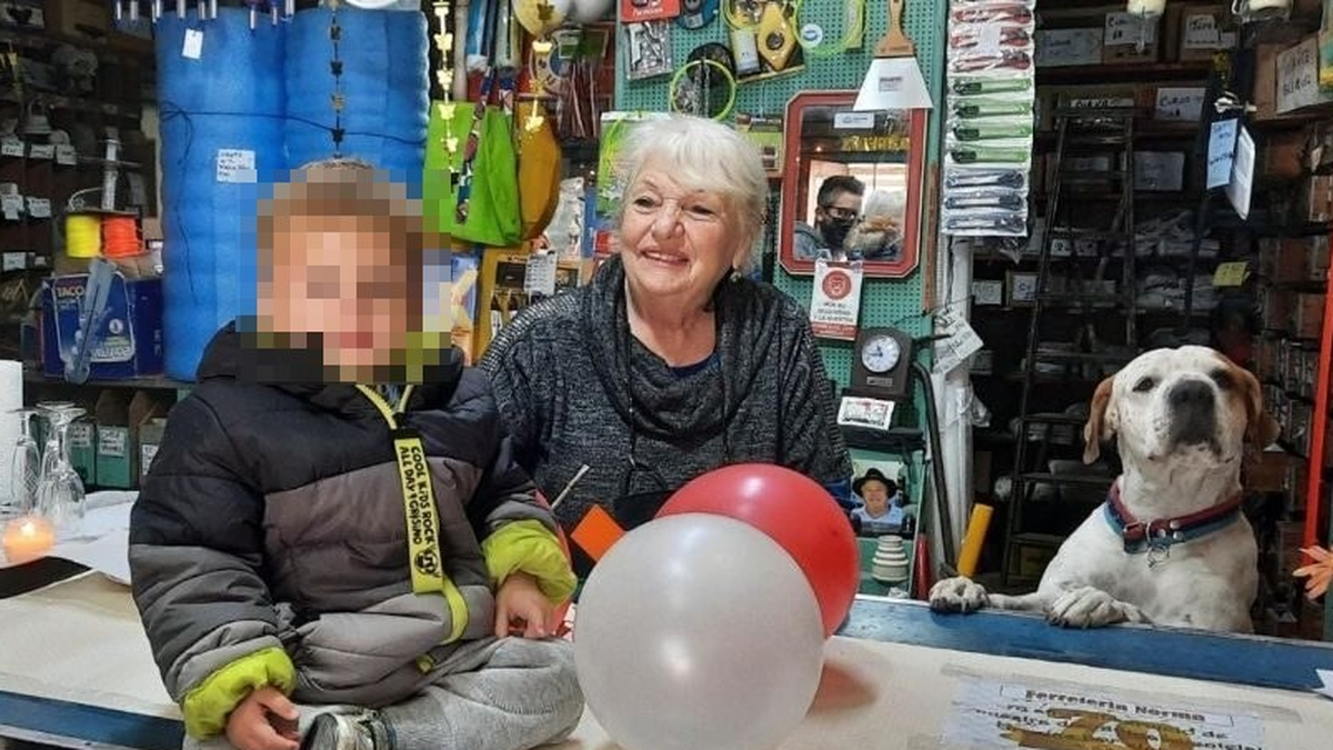 Norma Tosatto tiene 76 años y le dedicó toda su vida al comercio que lleva su nombre (Foto:Agustina Kraus)