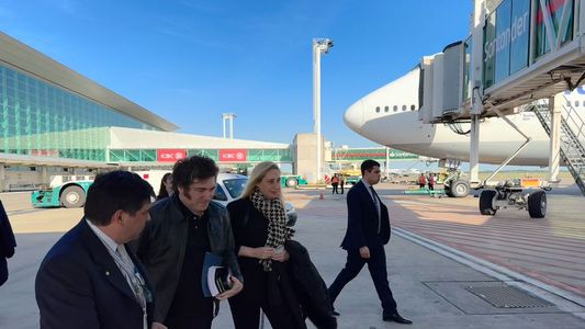 Los nervios de Javier Milei por las internas, la demora de la ley ómnibus y el freno al DNU