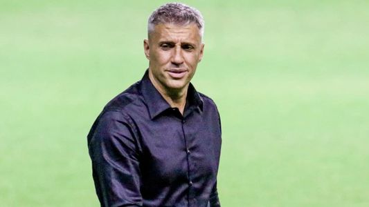 Hernán Crespo presentó a su novia 18 años menor y explotaron las redes con su romántica foto