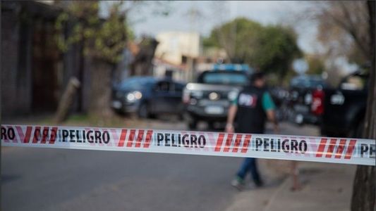Hallan el cuerpo de un hombre maniatado y con los ojos vendados en Rosario y ya hubo casi 90 muertas en lo que va del año