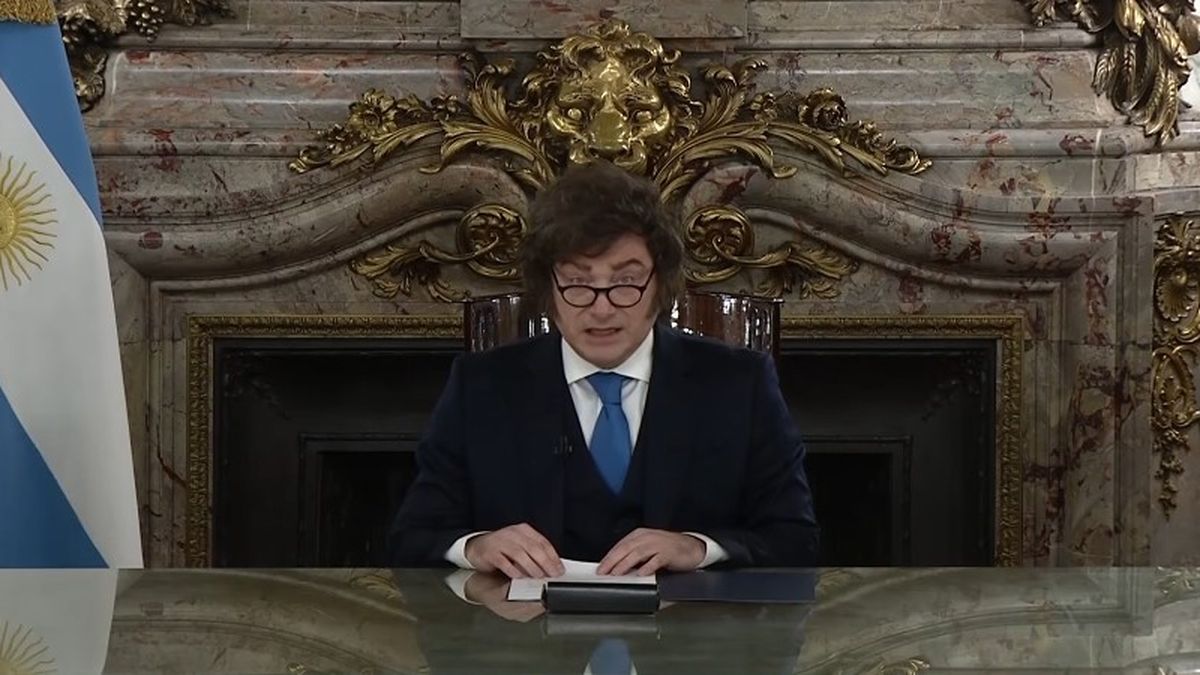 El mandatario sostuvo que el proyecto apunta a poner fin a "la estafa de imprimir" dinero. (Foto: captura de pantalla)