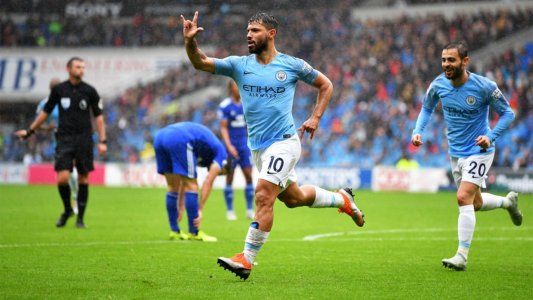 El Kun Agüero, en su 300° partido con el Manchester City, abrió el marcador para la goleada 5-0 de su equipo